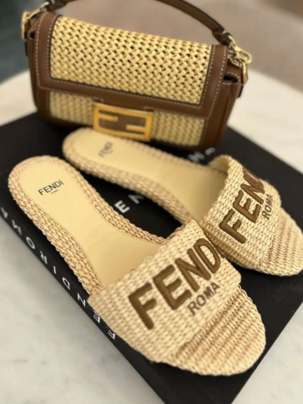 F3NT SANDALEN