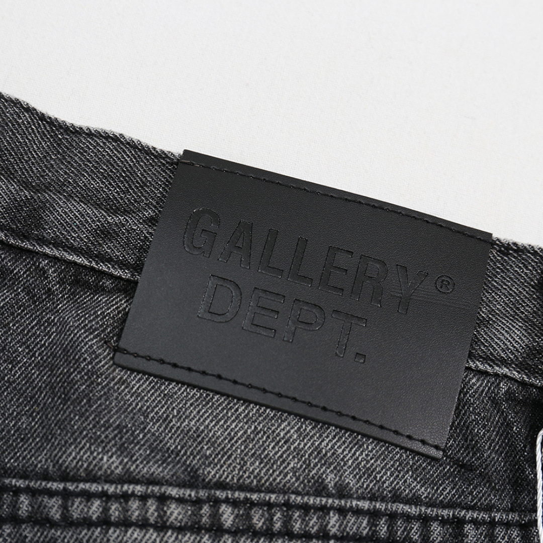 Gallery Dpt. Flared Jeans
