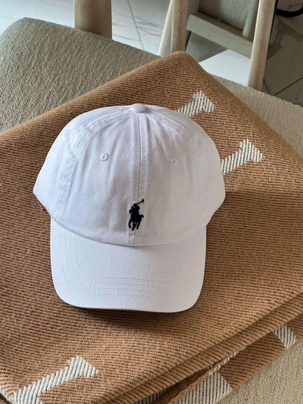 LAUR CAP